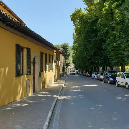 Caratteristico Apartment *